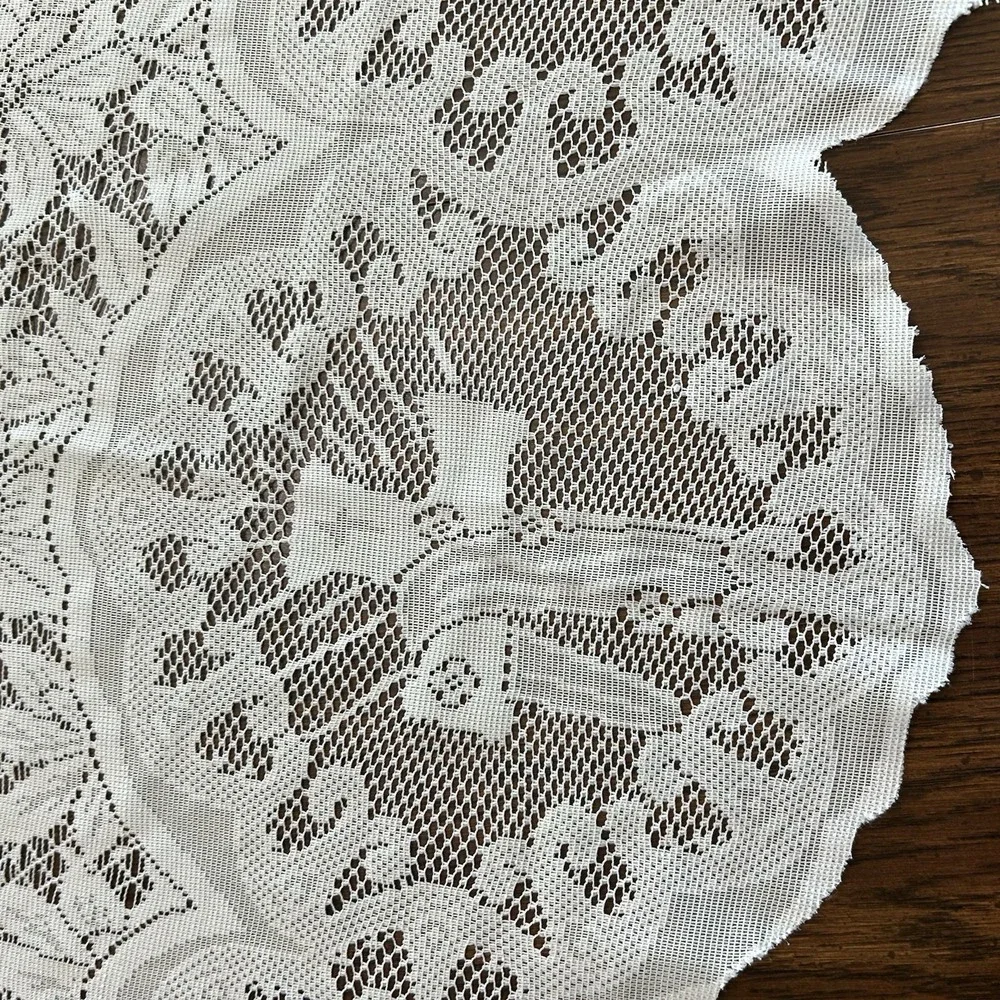 Noble Home Vintage White Lace Nativity‎ Tablecloth Scalloped Edges Ornate 60x96